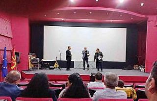 Romanların hayatını konu alan belgesel filmi ödül...