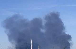 Rus ordusu Ukrayna’da petrol rafinerisini vurdu