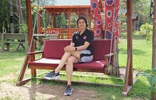 Sağlık sorunu sebebiyle yüzmeyi bıraktı, milli...