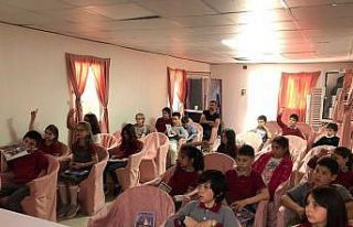 Sakaryalı yazarlar öğrencilerle buluştu