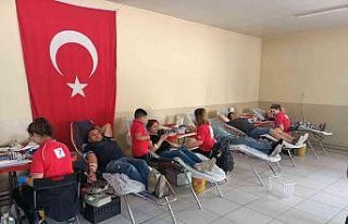 Salihli Akaydın İlkokulu’ndan kan bağışı seferberliği