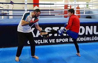 Şampiyon olabilmek için her gün 90 kilometre yol...