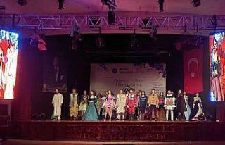 Sanat günlerinde öğrenciler birbirinden özel yeteneklerini...