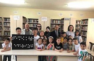 Sandıklı’da ’Renklerin Kara Kitabı’ Braille...
