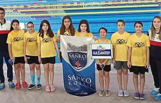 SANKO Okulları öğrencileri yüzmede 12 madalya...