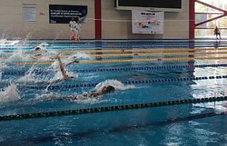 SANKO Okulları öğrencilerinin yüzmede Türkiye...