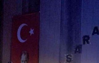 ’Sararmış Yapraklar’ müzikli şiir dinletisi...