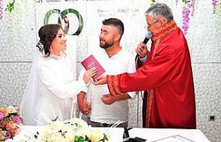 Savaş değil aşk kazandı, Ukraynalı ve Rus aşıklar...