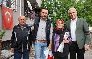 Şehit annelerine anlamlı ziyaret