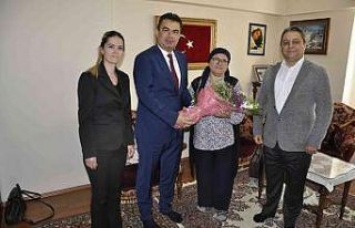 Şehit Aybüke öğretmenin annesi Anneler Günü’nde...