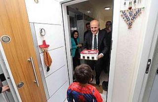 Şehit çocuğuna doğum günü sürprizi