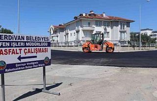 Serdivan’da 5 sokak daha asfaltlandı