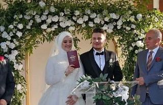 Seylan ve Tezel ailelerinin mutlu günü