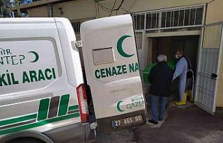 Silahlı kavgada öldürülen gencin cenazesi ailesine...