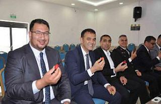 Silifke’de bayramlaşmada şeker yerine çilek ve...
