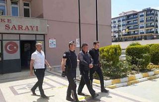 Sokakta eşini öldüren şahıs tutuklandı