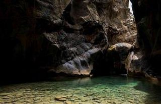 Spil Dağı’nın saklı kanyonu fotoğrafçıların...