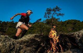 Sporcular deniz seviyesinden 2 bin 365 metre zirveye...