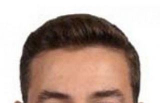 Sultanbeyli’de hafriyat kamyonuyla çarpışan yunus...