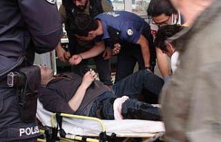 Tabancayla şakalaşırken kazayla arkadaşını vurdu