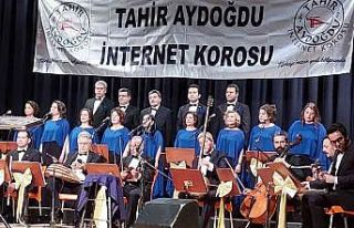 ‘Tahir Aydoğdu İnternet Korosu’ ilk konserini...