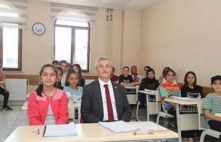 Tahmazoğlu kursiyerlerle bir araya geldi