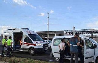 Tekirdağ’da 4 araç birbirine girdi: 2 yaralı