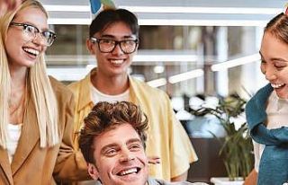 TeknoClub 1 yaşında