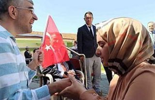 Temsili asker olacak özel bireylere asker kınası...