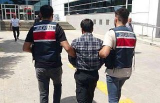Terör örgütüne üye oldukları iddia edilen 3...