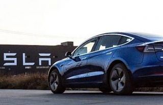 Tesla, Şangay’da üretimini durdurdu
