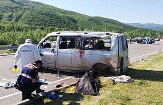 Tokat’ta kavşakta iki araç çarpıştı: 2 kişi...