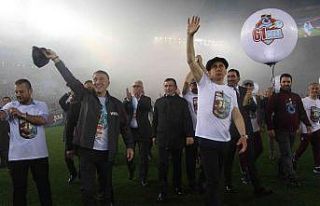 Trabzonspor başkanı, teknik direktörü ve futbolcular...