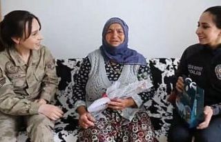 Tunceli Valisi Özkan’dan Anneler Gününde şehit...