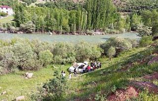 Tunceli’de otomobil şarampole yuvarlandı: 4 yaralı