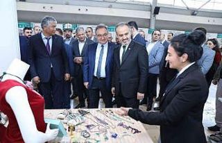 Türk dünyasının geleneksel sanatları vitrine...