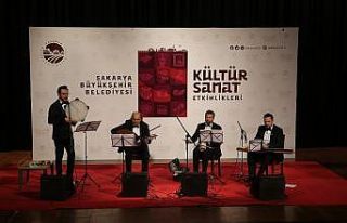 Türk müziği konseri sanatseverleri mest etti