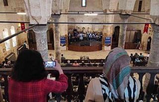 Türk ve İngiliz müzik gruplarından Urfa türküleri