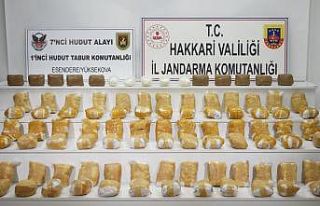 Türkiye-İran sınır hattında 94 kilo eroin ele...