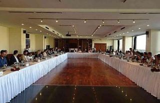 Türkiye Jokey Kulübü yöneticileri, basın ile...