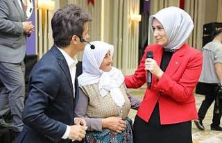 Türkü isteyen protokolden dişlerinin yaptırılması...