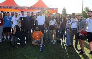 Uluslararası gençlik festivalinde dereceye giren...