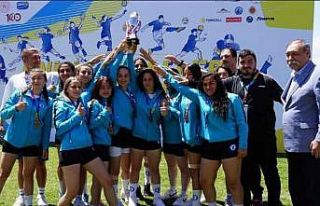 ÜNİLİG’in ragbi şampiyonları belli oldu