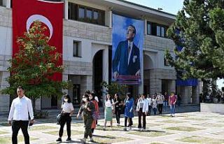 Üniversite adayı gençler Mersin’de kampüs havası...