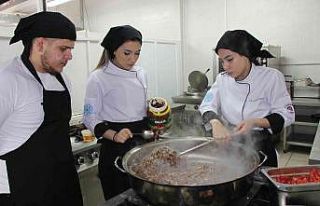 Üniversiteli aşçıların iş kaygısı yok: “Okul...