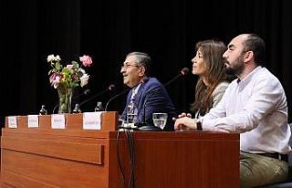 Üniversiteli gençlerle sosyal medya bağımlılığı...