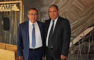 Uşak esnafında dostluk rüzgarları