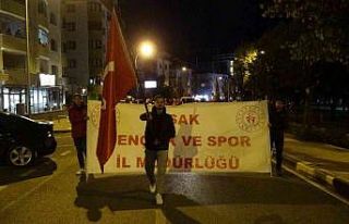 Uşak’ta 19 Mayıs coşkusu fener alayıt ile sürdü