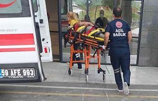 Üzerine 1 tonluk cisim düşen işçi yaralandı