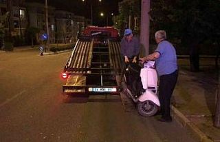 Uzunköprü’de elektrik direğine çarpan motosikletin...